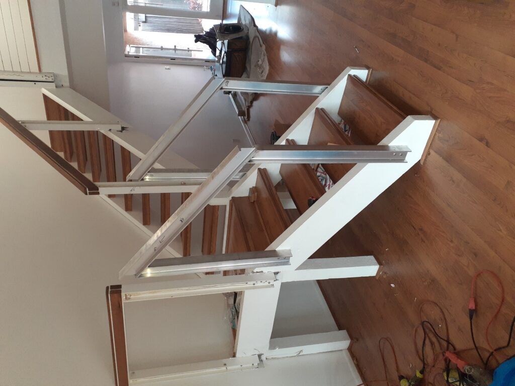 Custom aluminum railing fabrication and installation project 1